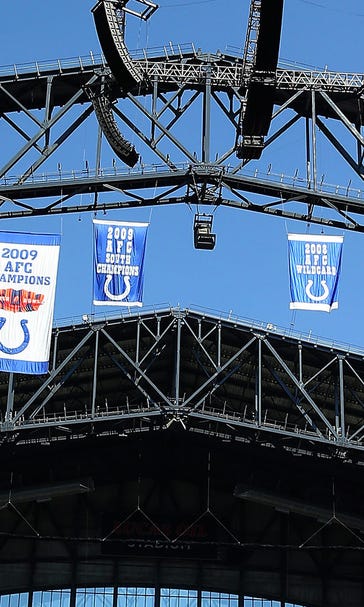 Colts put up unusual banner at Lucas Oil Stadium